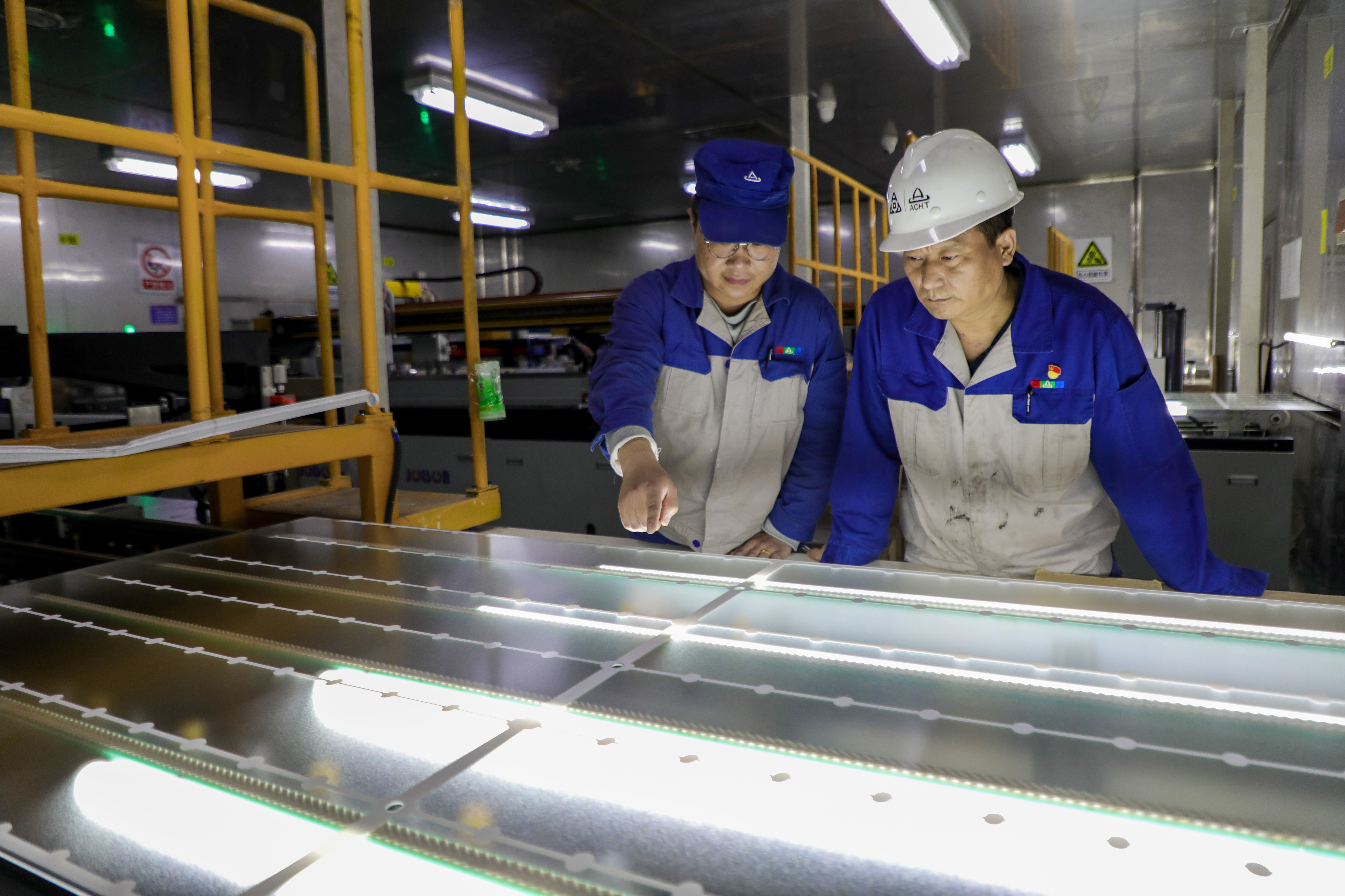 安陽市五一勞動獎章獲得者趙俊濤：采擷太陽之光，追求綠色事業