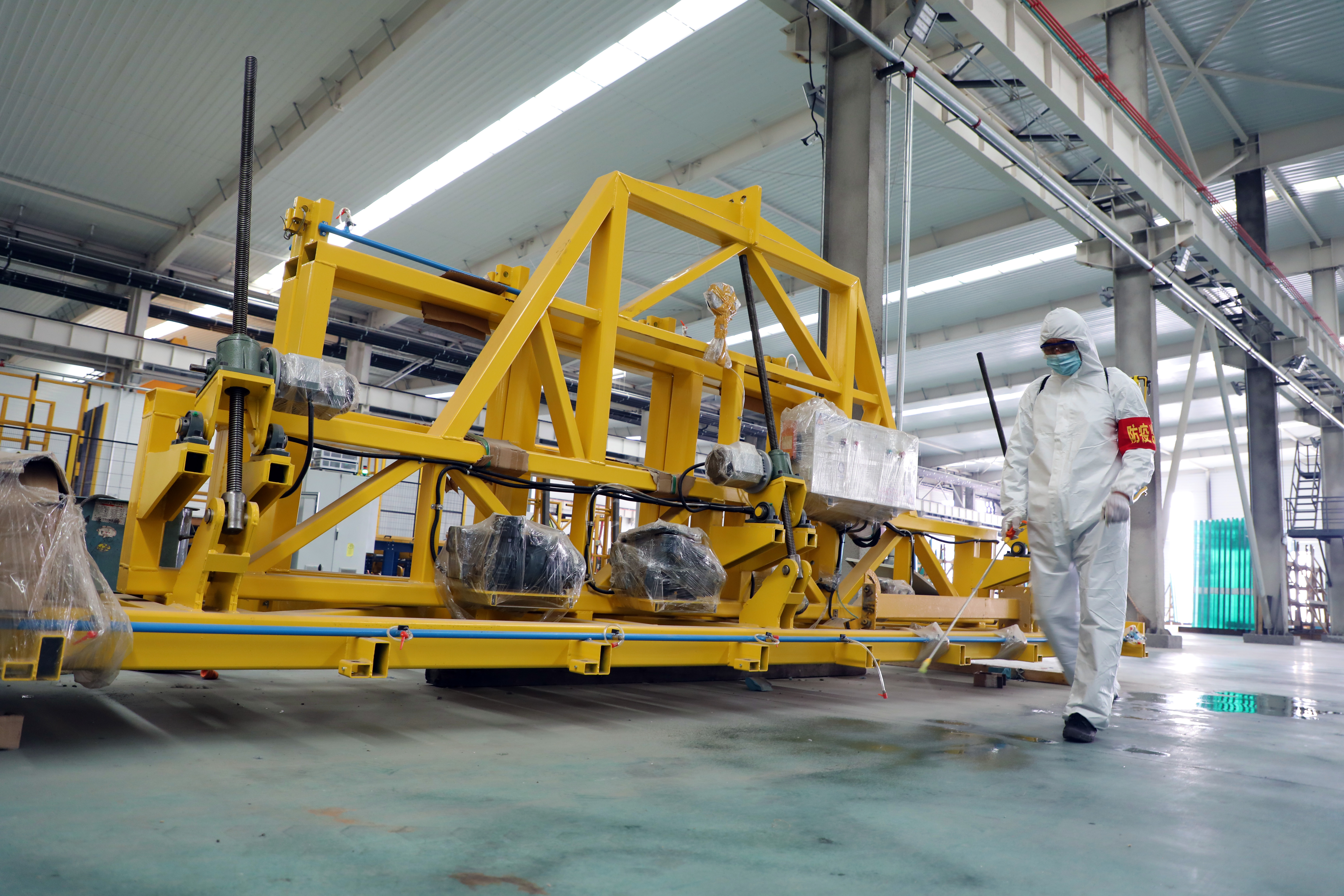 安彩高科：抗疫路上，從來都是“雙向奔赴”！