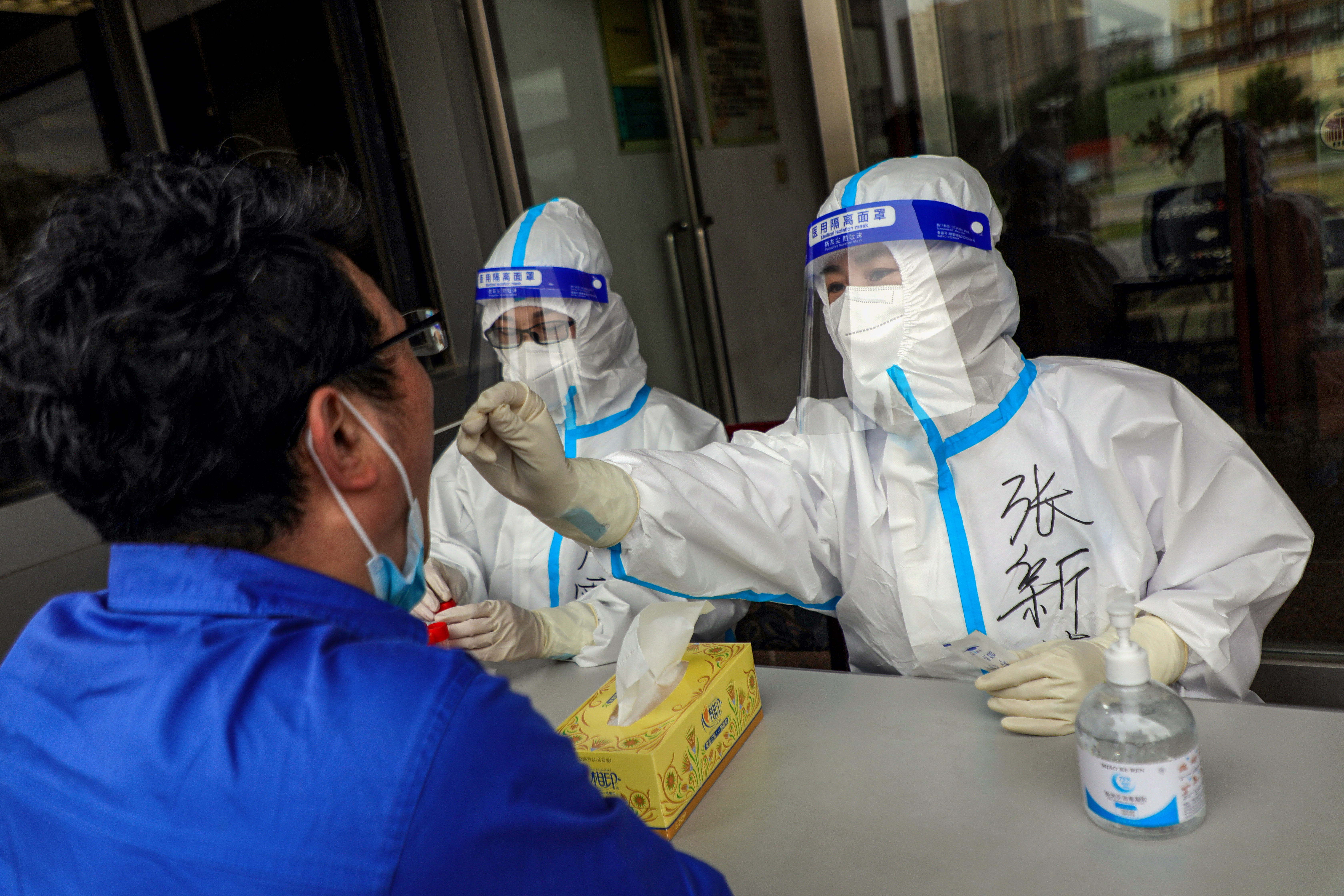 安彩高科：抗疫路上，從來都是“雙向奔赴”！